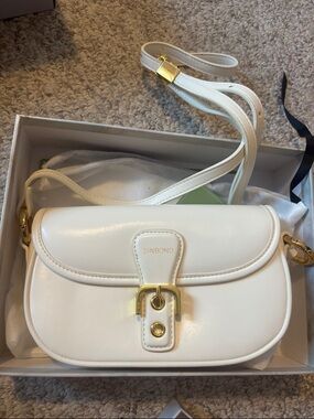 White purse NWT